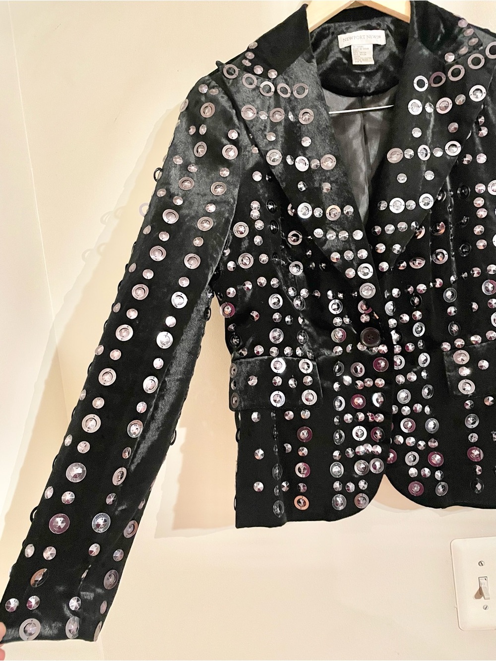 Vintage Newport News Black Embellished Blazer with Metallic Studs Sz 6- EUC - Picture 6 of 11